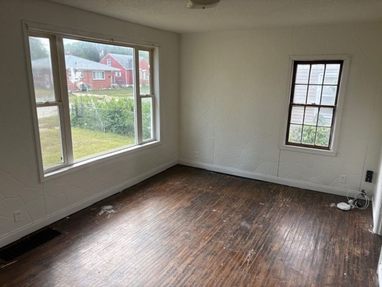 227 Boston Ave - Photo 3 of 6