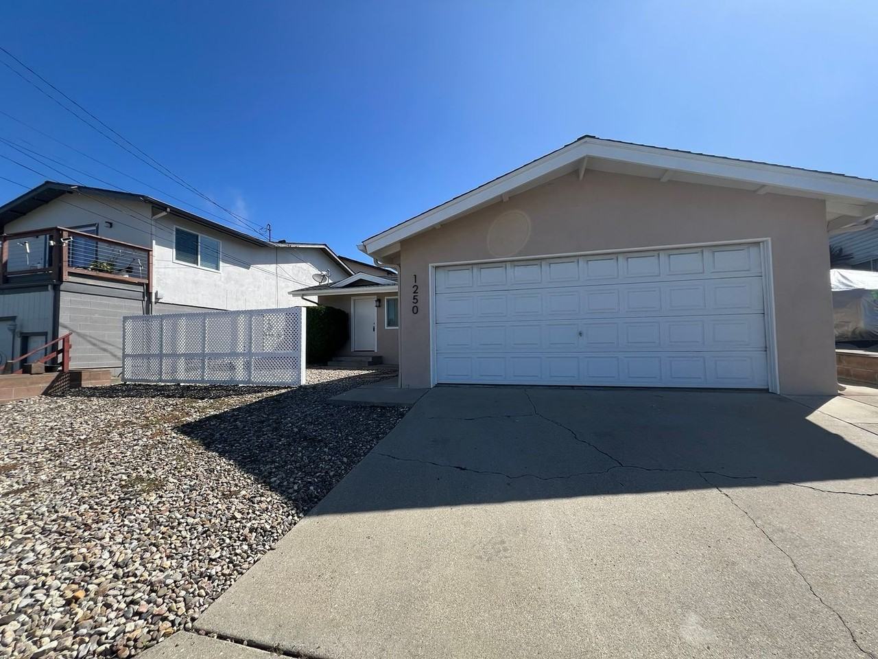 1250 Bolton Dr - Photo 2 of 21