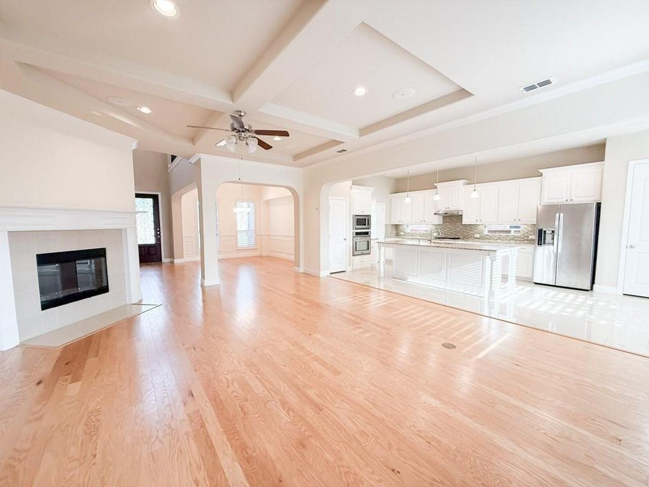 7048 Fullerton Cir - Photo 6 of 41