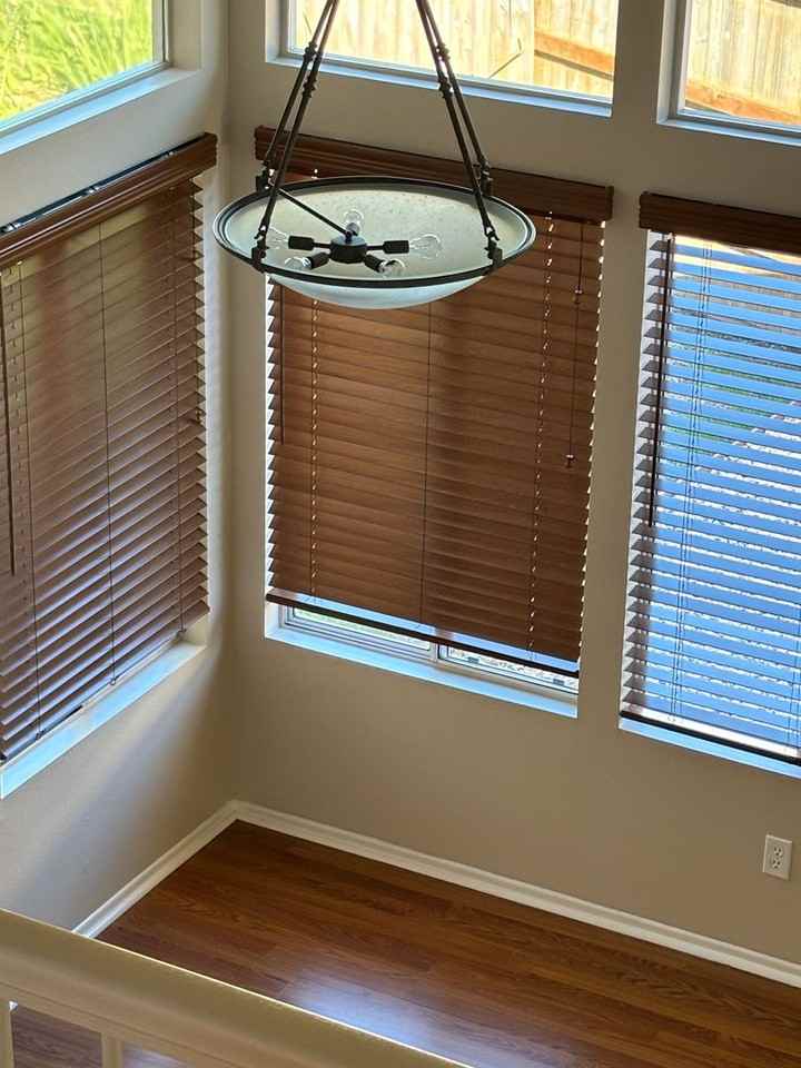 10463 Graham Ct - Photo 7 of 40