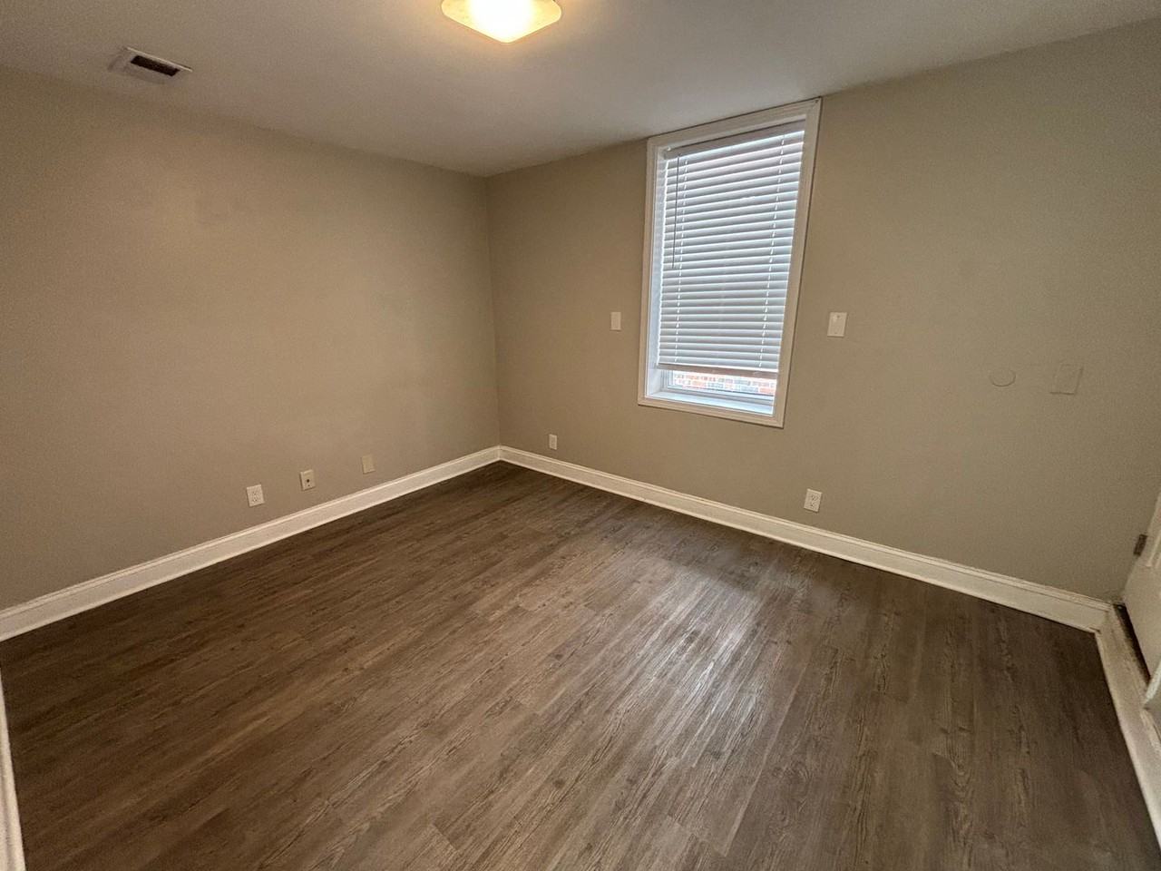 2331 Cedar St - Photo 7 of 9