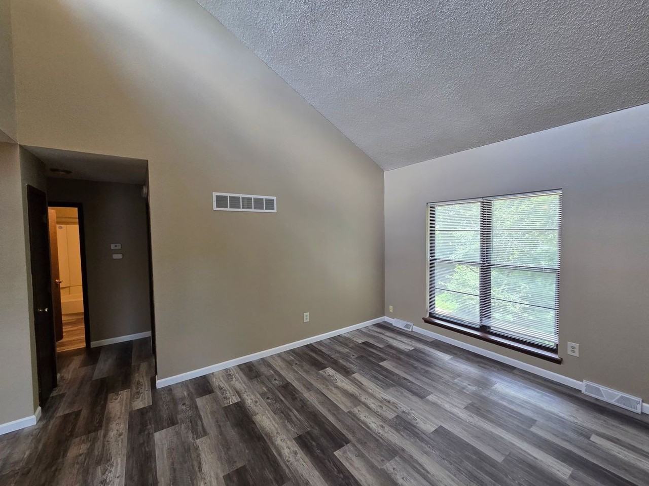 17309 E 49th Street Ct S - Photo 4 of 24