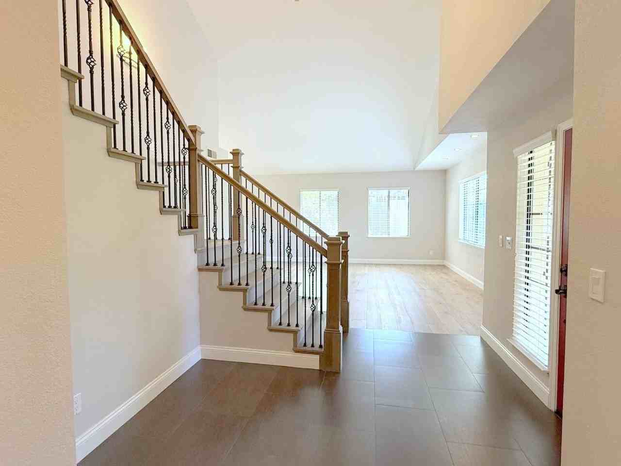 1040 Hill Meadow Pl - Photo 3 of 50
