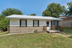 featured image of 511 S 7th St