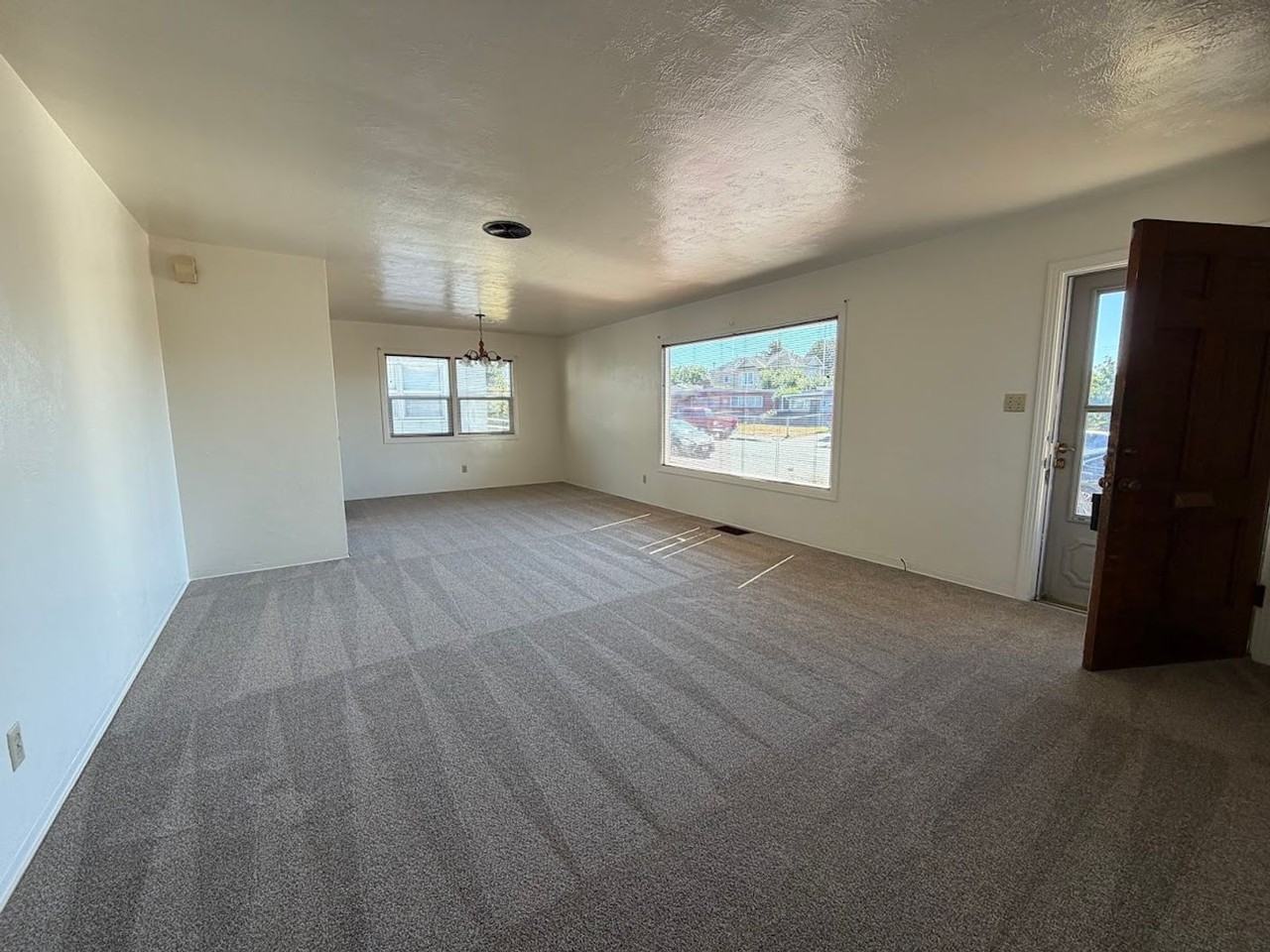 2231 Pine St - Photo 2 of 38