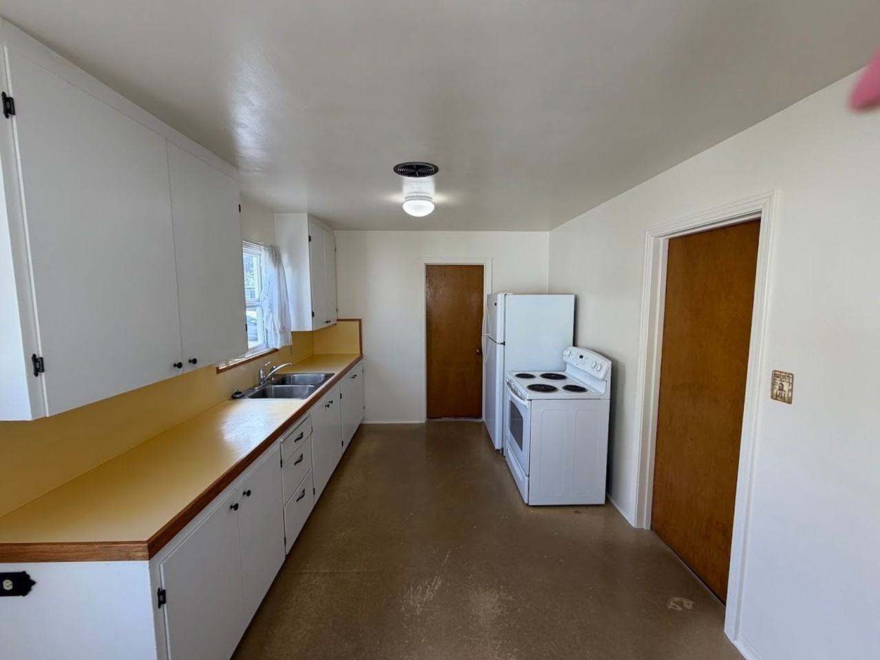 2231 Pine St - Photo 3 of 38