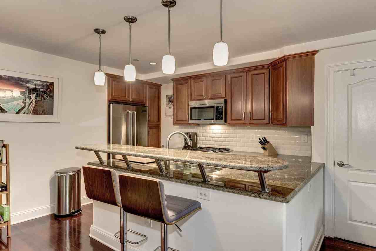 1423 Clifton St Nw #1 - Photo 6 of 21