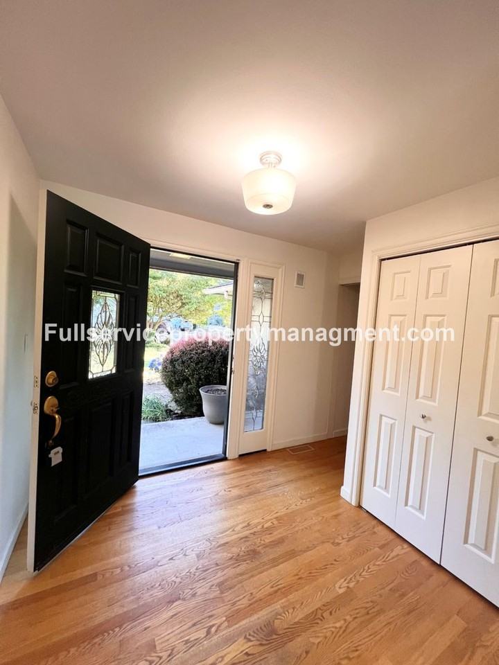 8822 Se 59th St - Photo 5 of 32