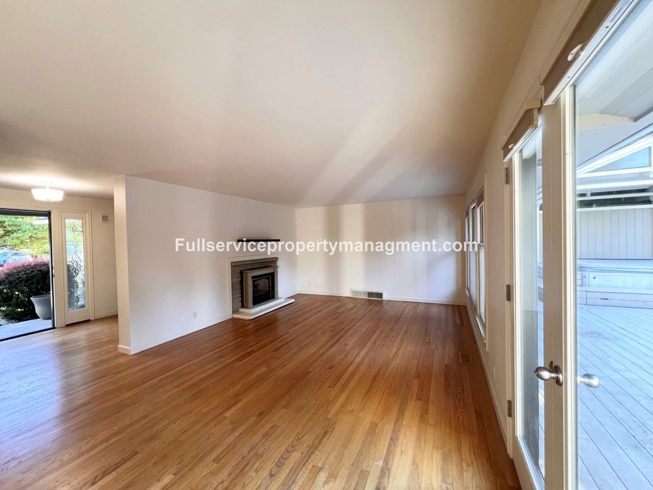 8822 Se 59th St - Photo 6 of 32