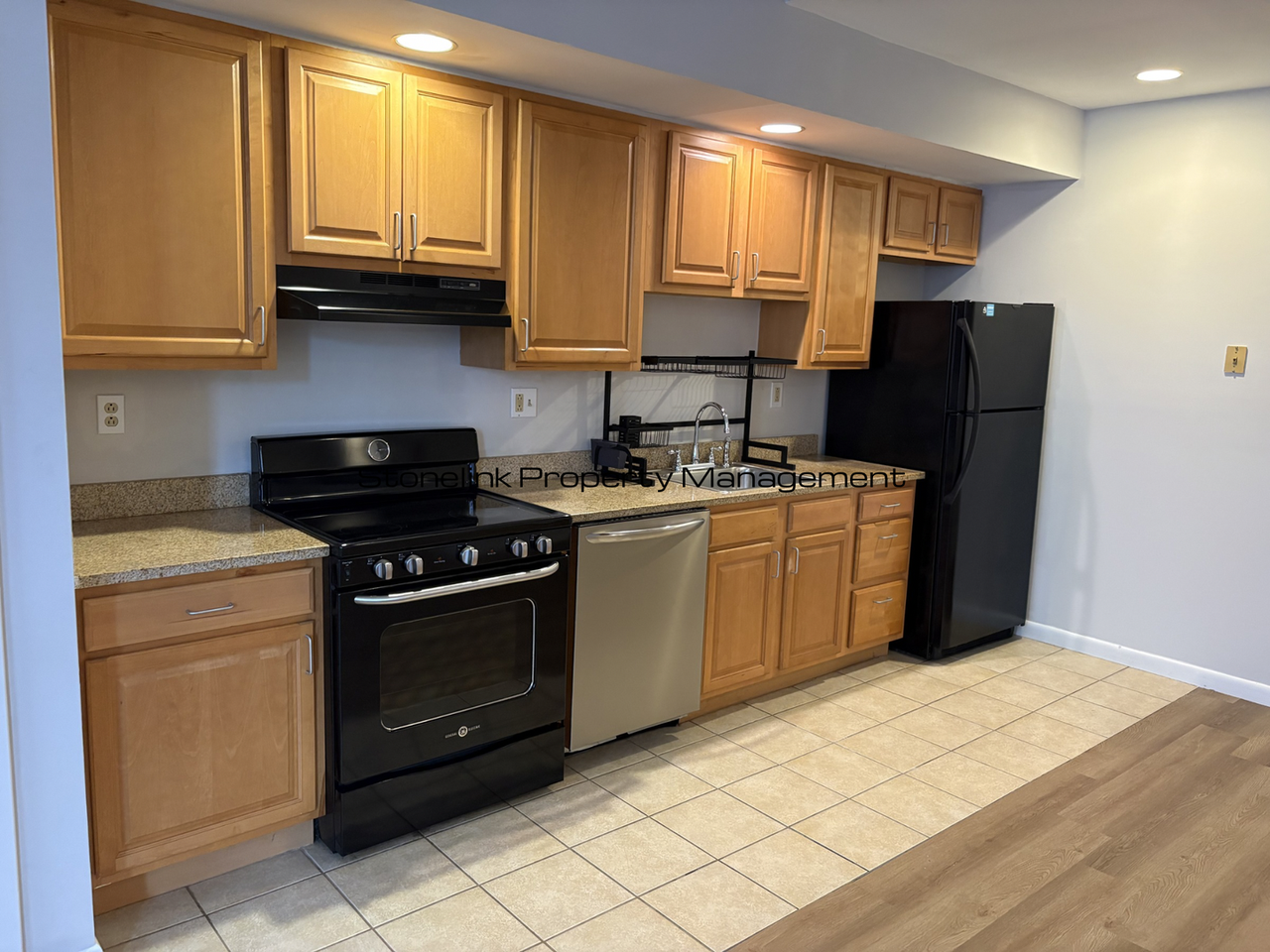 79 Washington St - Photo 4 of 15