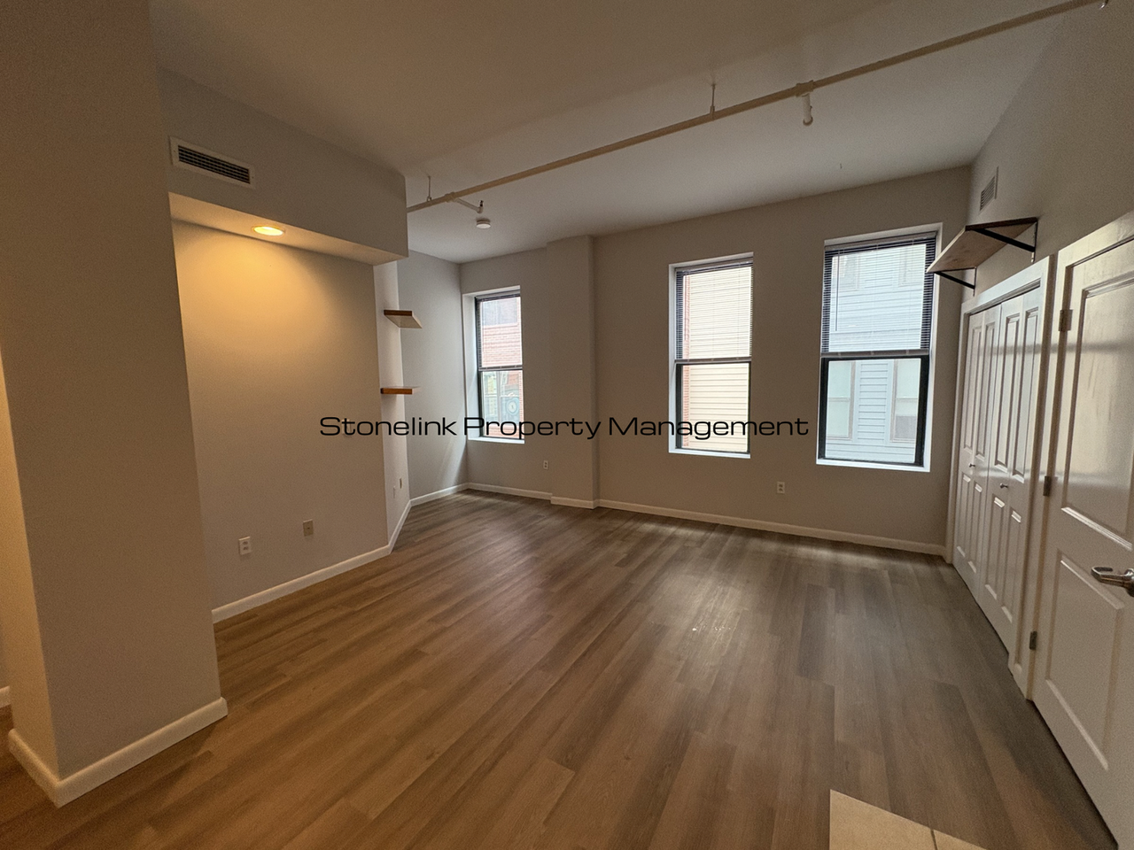 79 Washington St - Photo 7 of 15