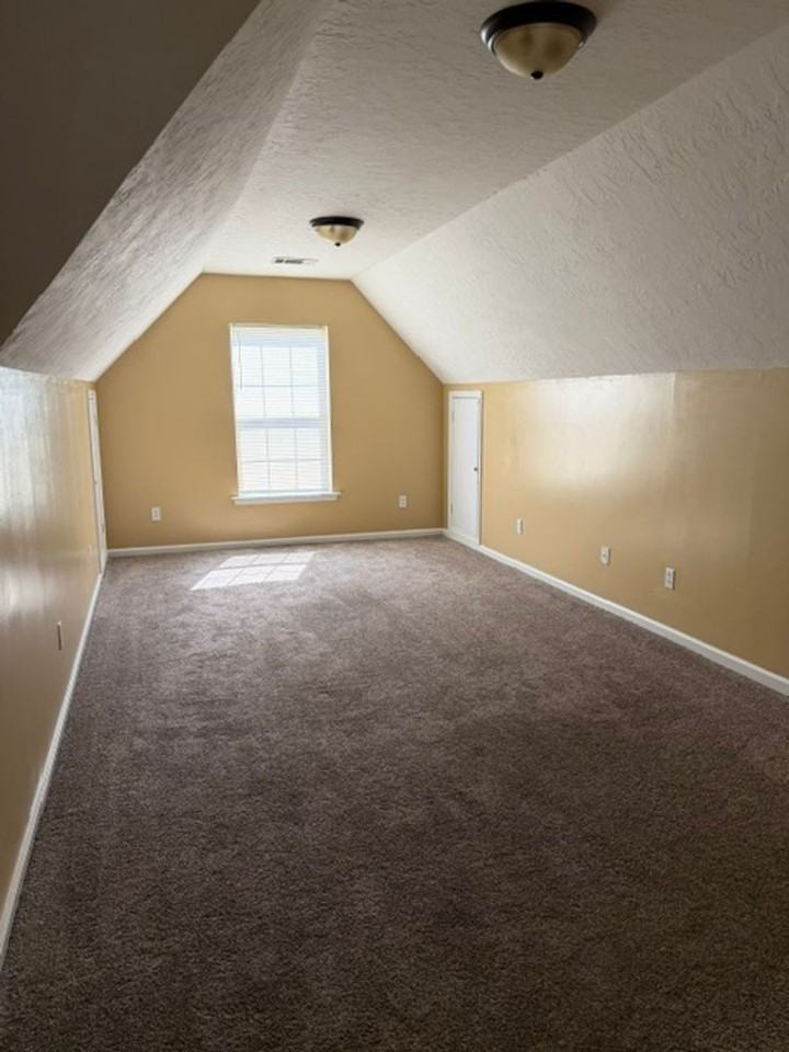 1832 Heathers Way - Photo 3 of 24