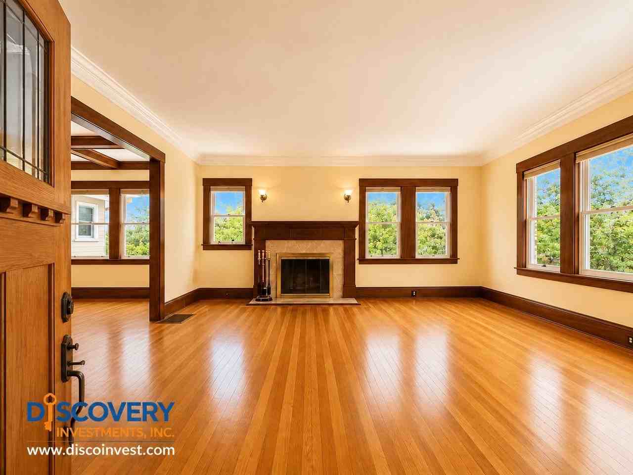 327 San Carlos Ave - Photo 4 of 50