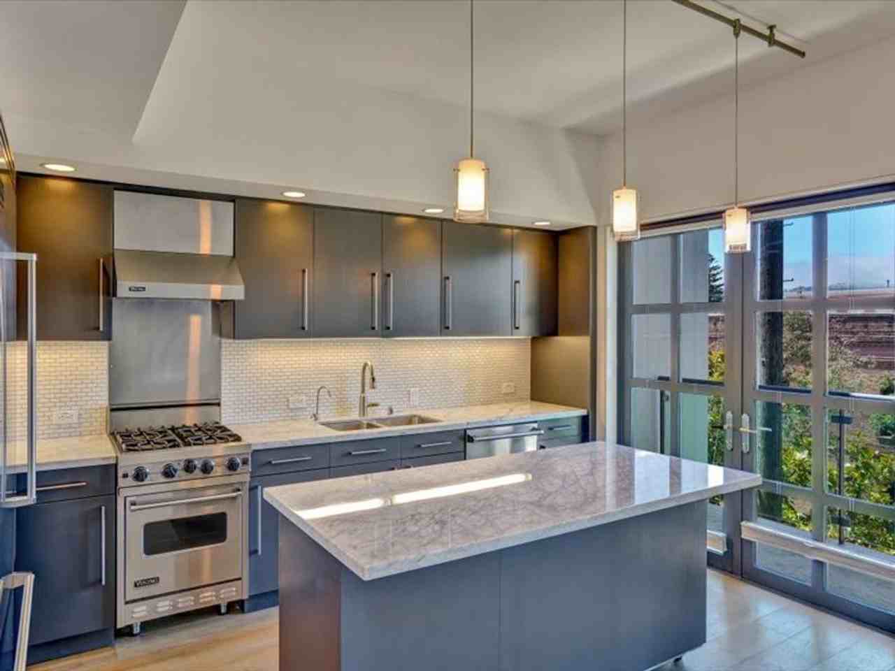 2125 Bryant St - Photo 5 of 33