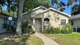 2122 Ne 39th Ave - Photo 1 of 1