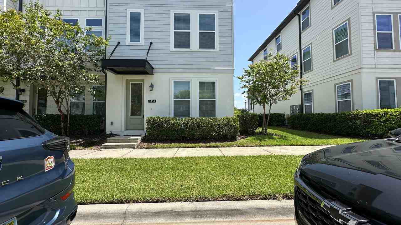 8454 Sperry St - Photo 2 of 50