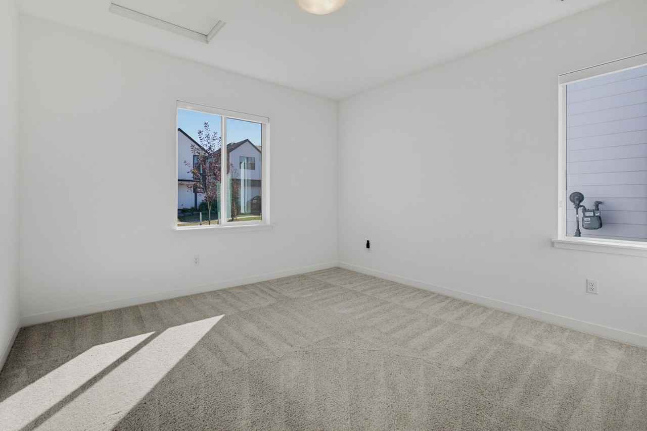 20315 152nd Street Ct E - Photo 4 of 31