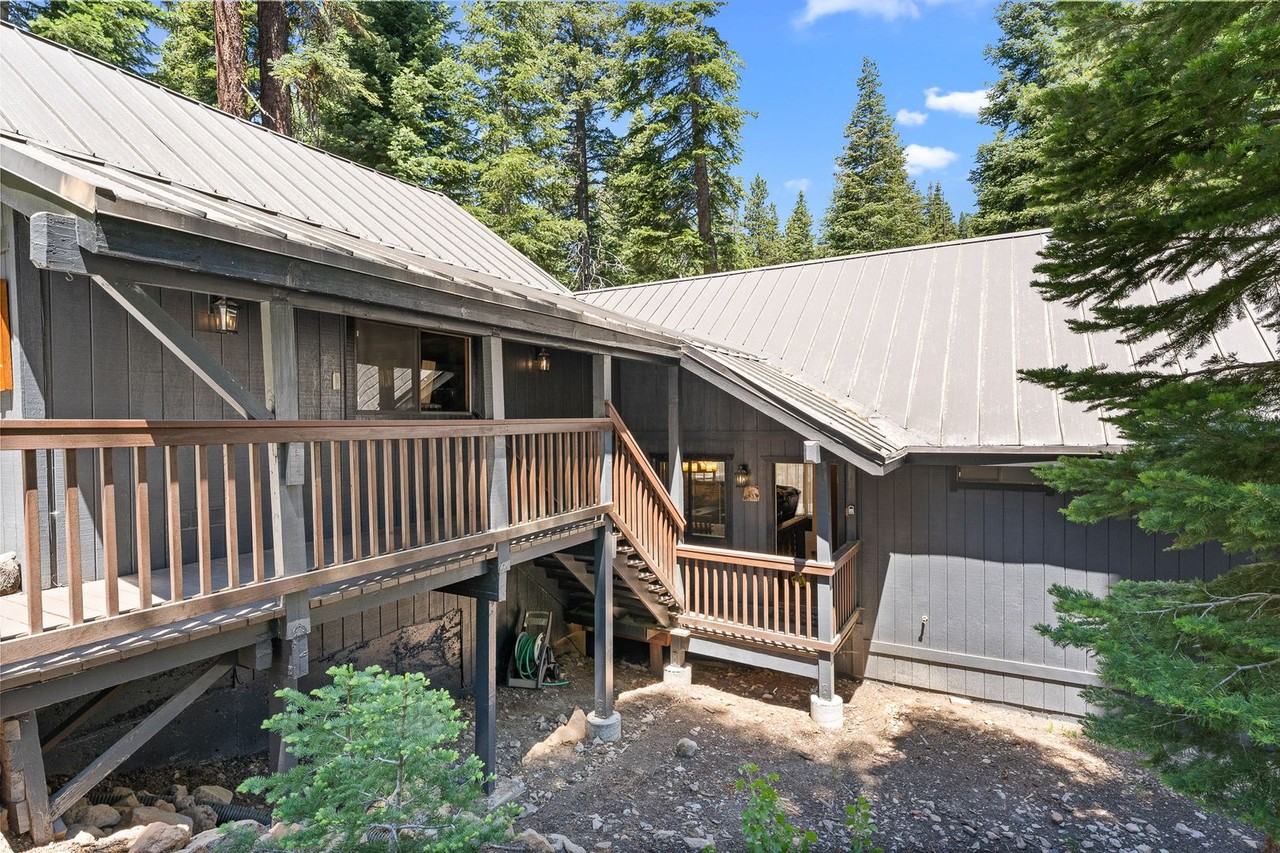 1142 Regency Way - Photo 3 of 28