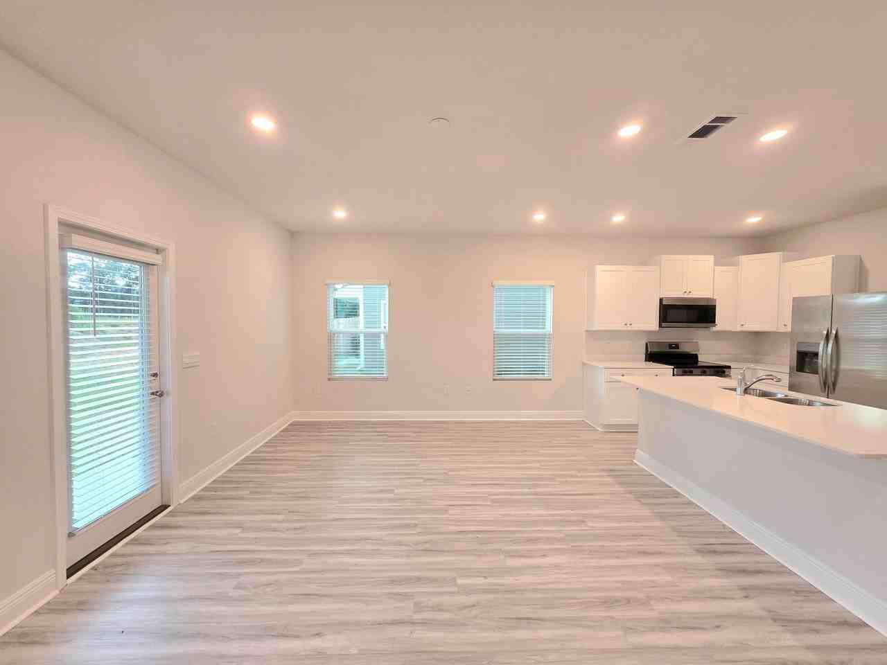 4006 Pendragon Cir - Photo 4 of 16