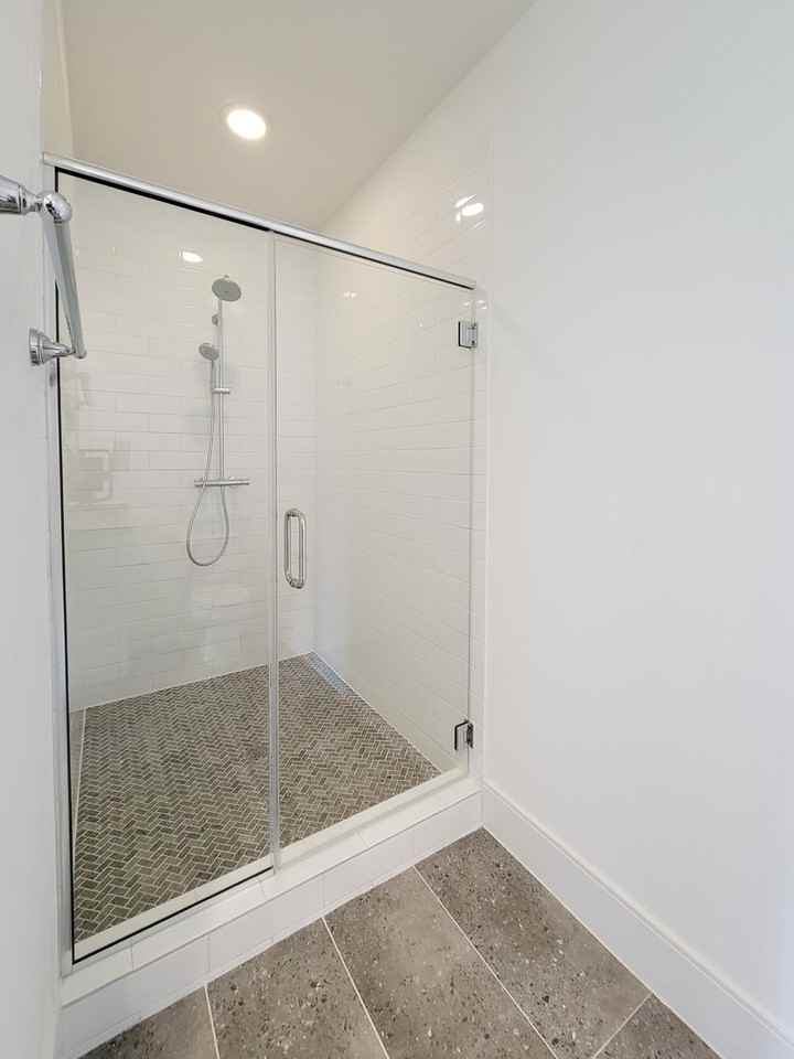 9 N Saint Charles St #B - Photo 5 of 30