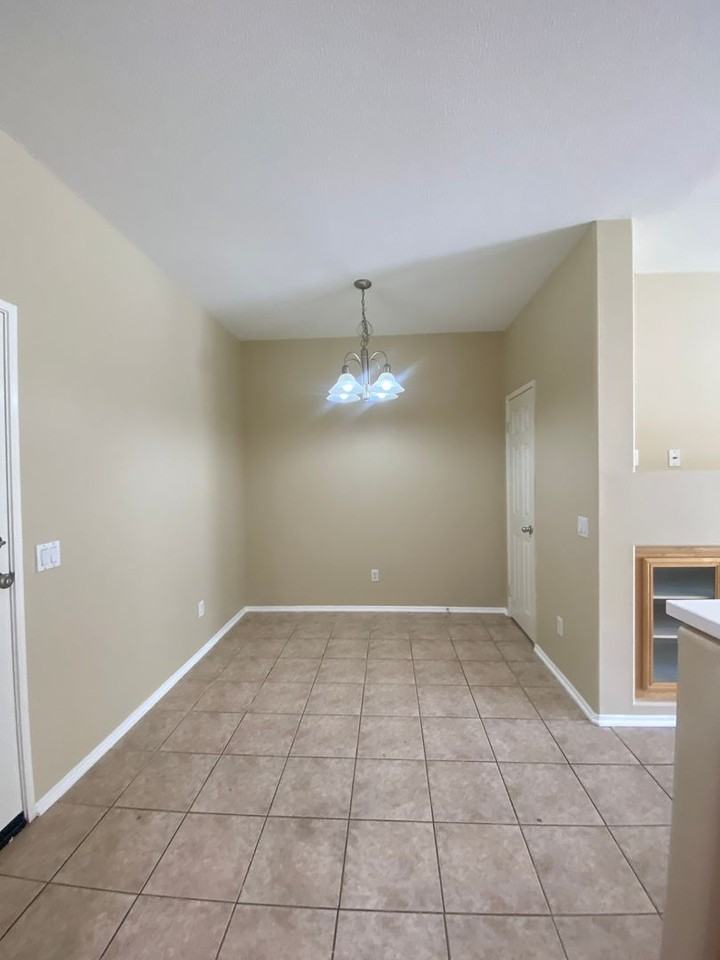 926 S Boulder Pl - Photo 7 of 25