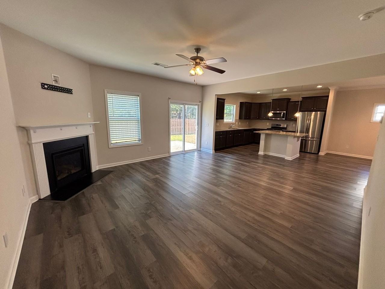 377 Baymont Dr - Photo 5 of 28