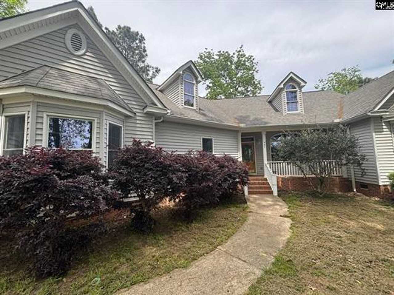 527 Superior Cir - Photo 4 of 24