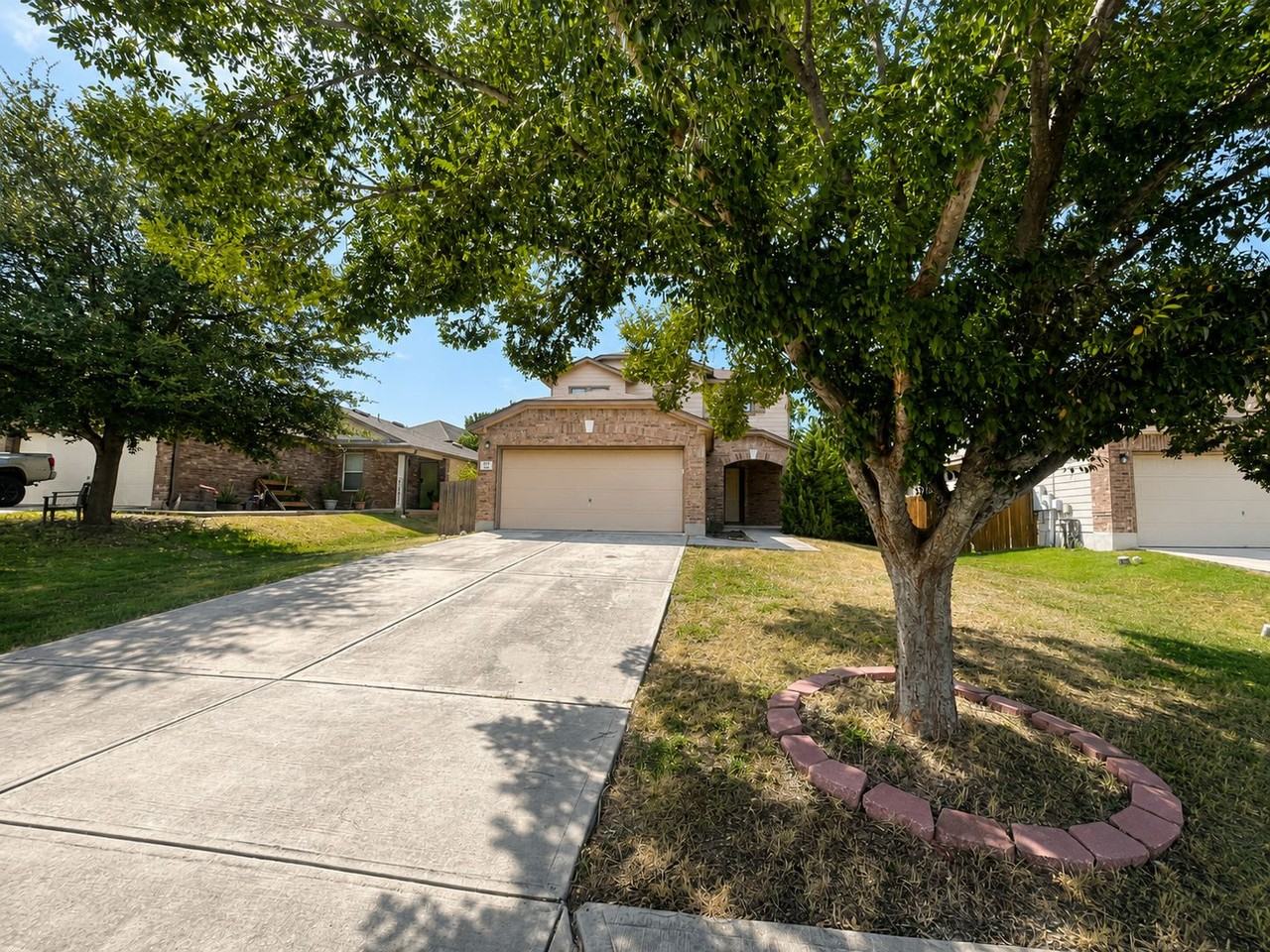 122 Rummel Dr - Photo 2 of 15