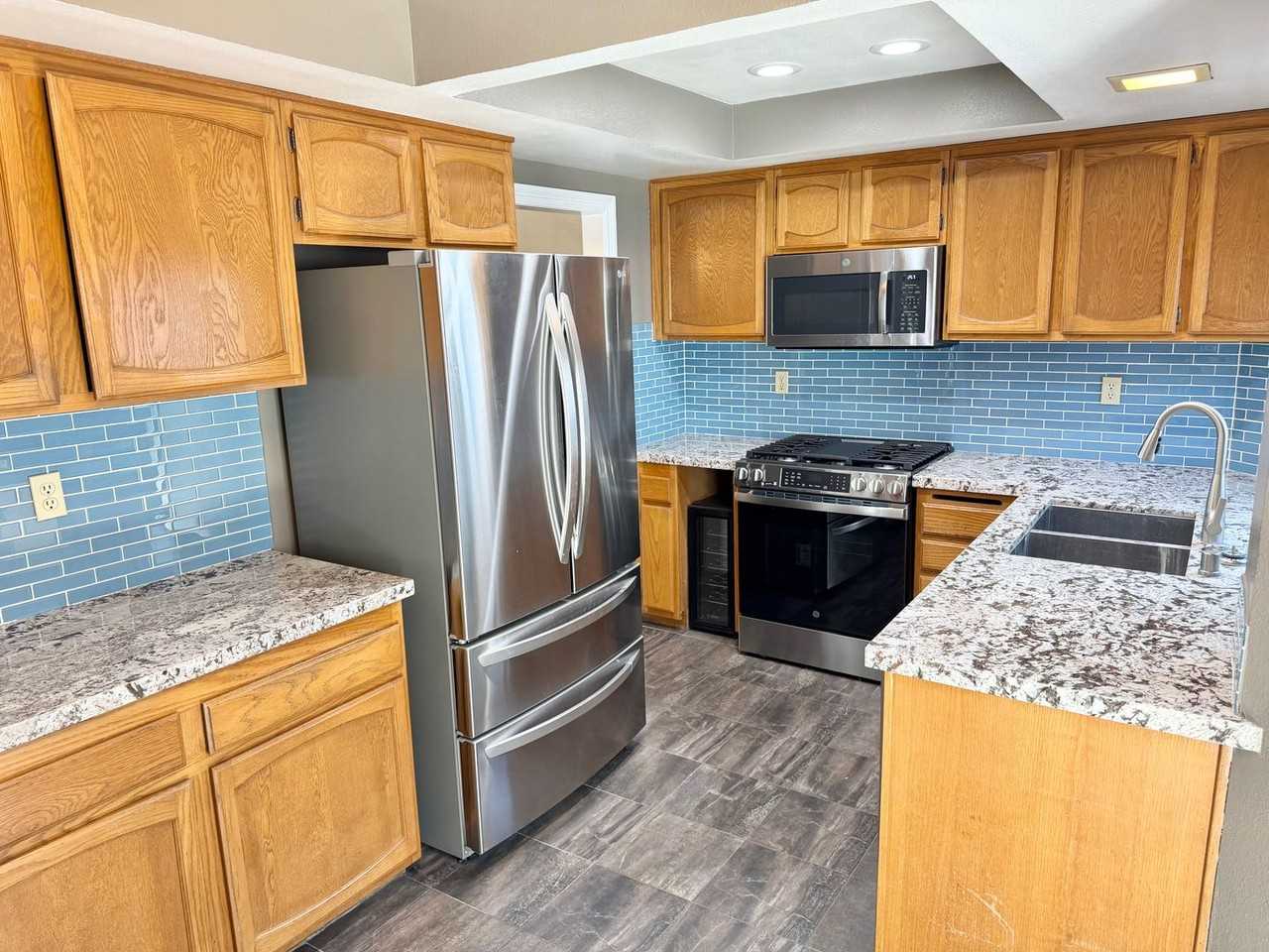 408 N Broadway - Photo 6 of 23