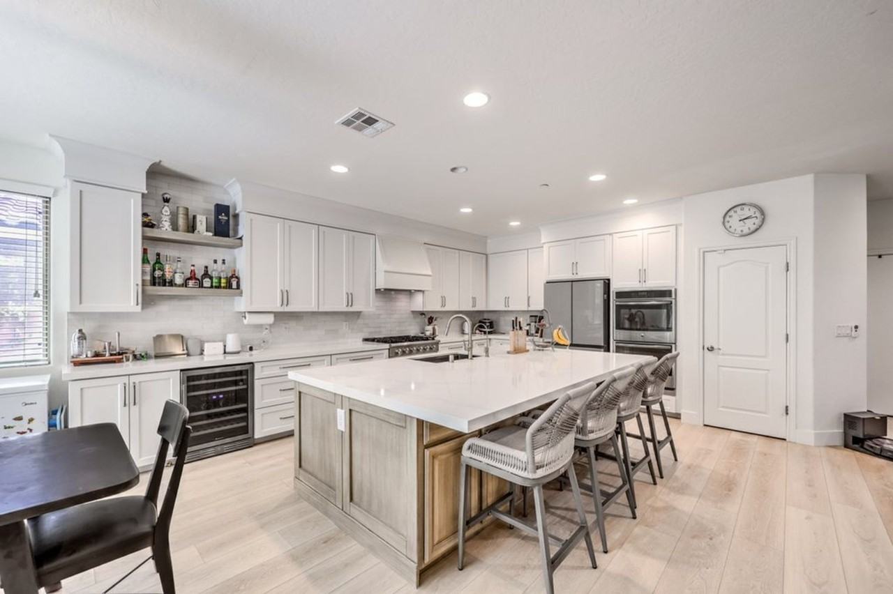 2815 Shining Sun Way - Photo 7 of 28