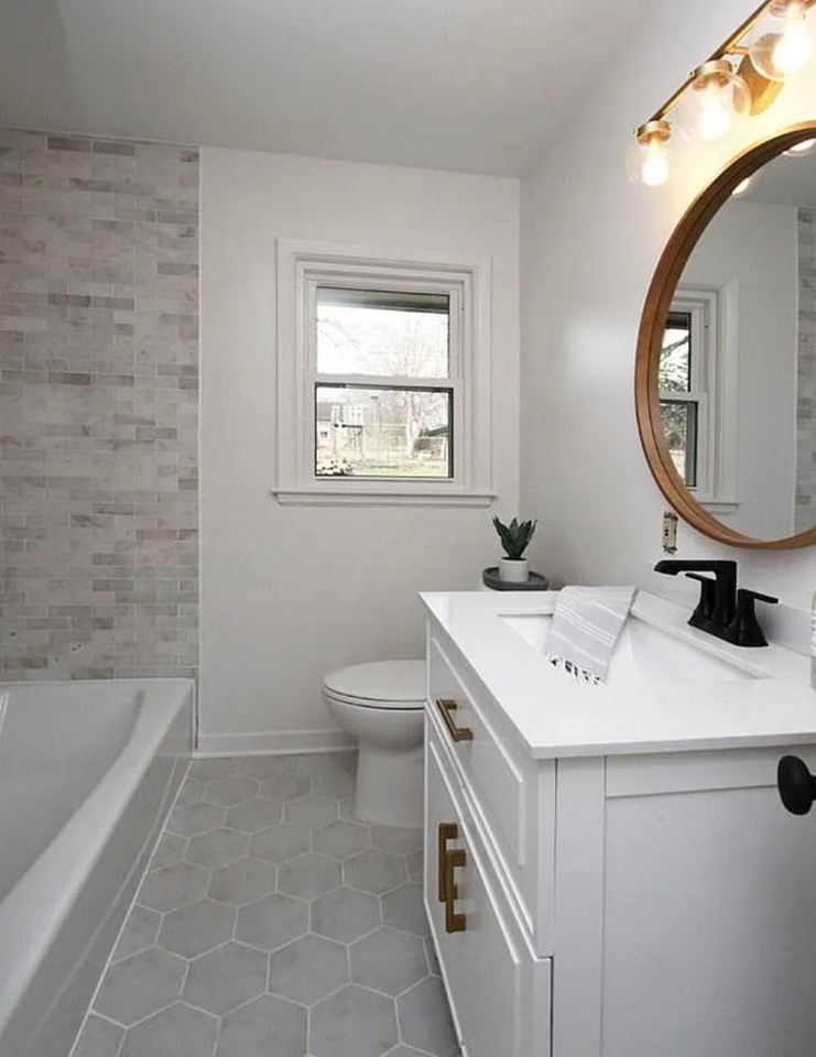 1801 S 51st St - Photo 3 of 8