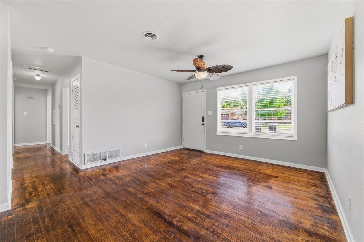 1308 Rose Ave - Photo 2 of 27
