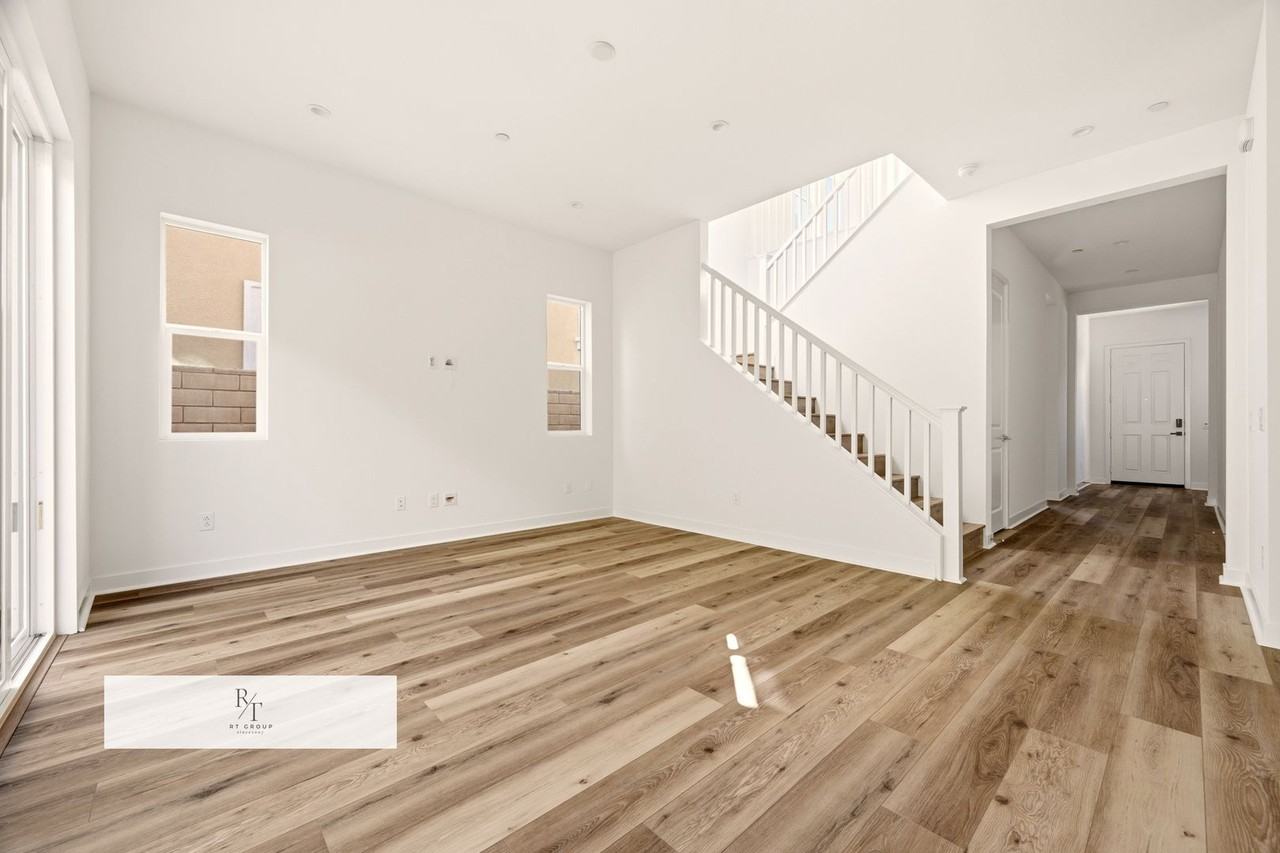 22115 Portofino Dr - Photo 3 of 40