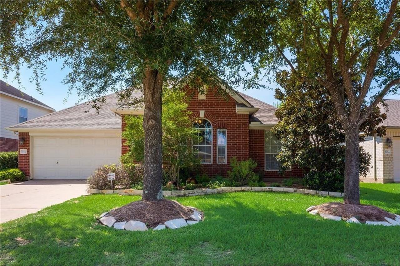 7018 Paradise Park Bnd - Photo 2 of 18