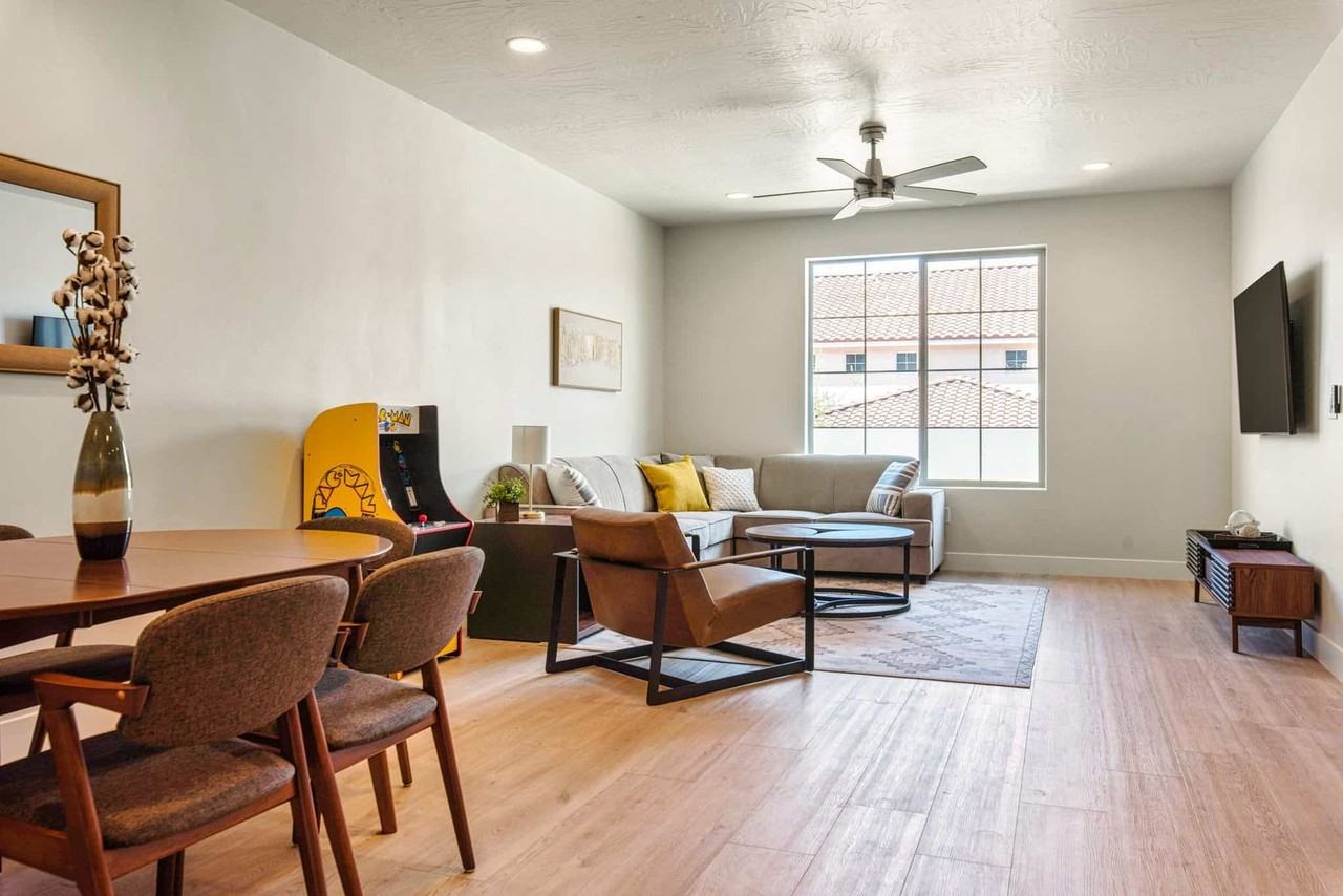 1197 N Bello Aly - Photo 3 of 25