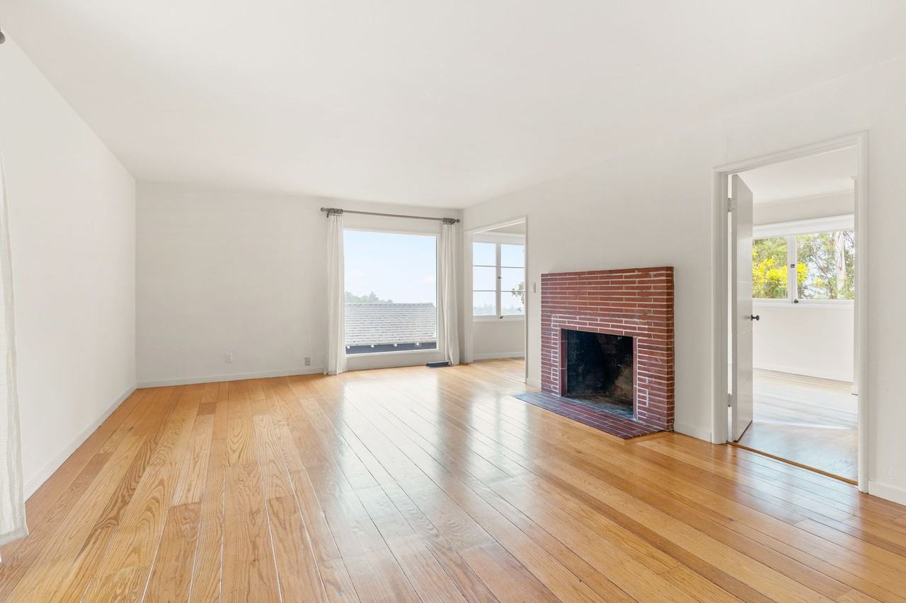 6857 Armour Dr - Photo 5 of 36