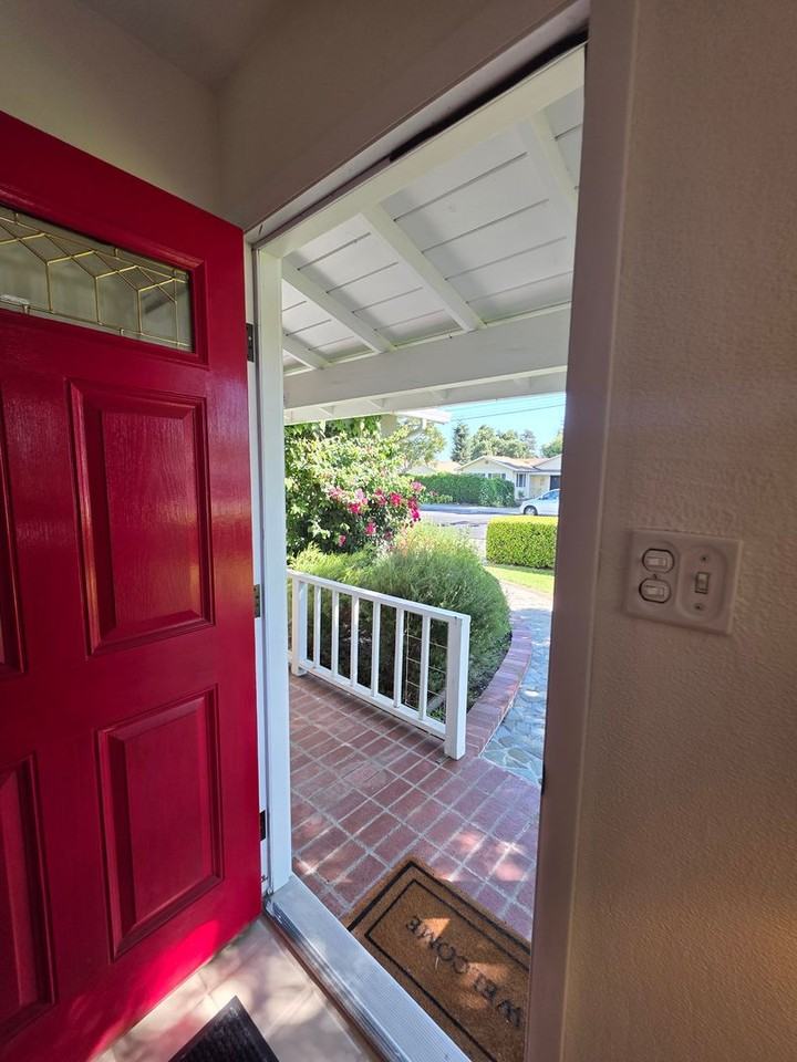 4001 Roland Dr - Photo 7 of 44