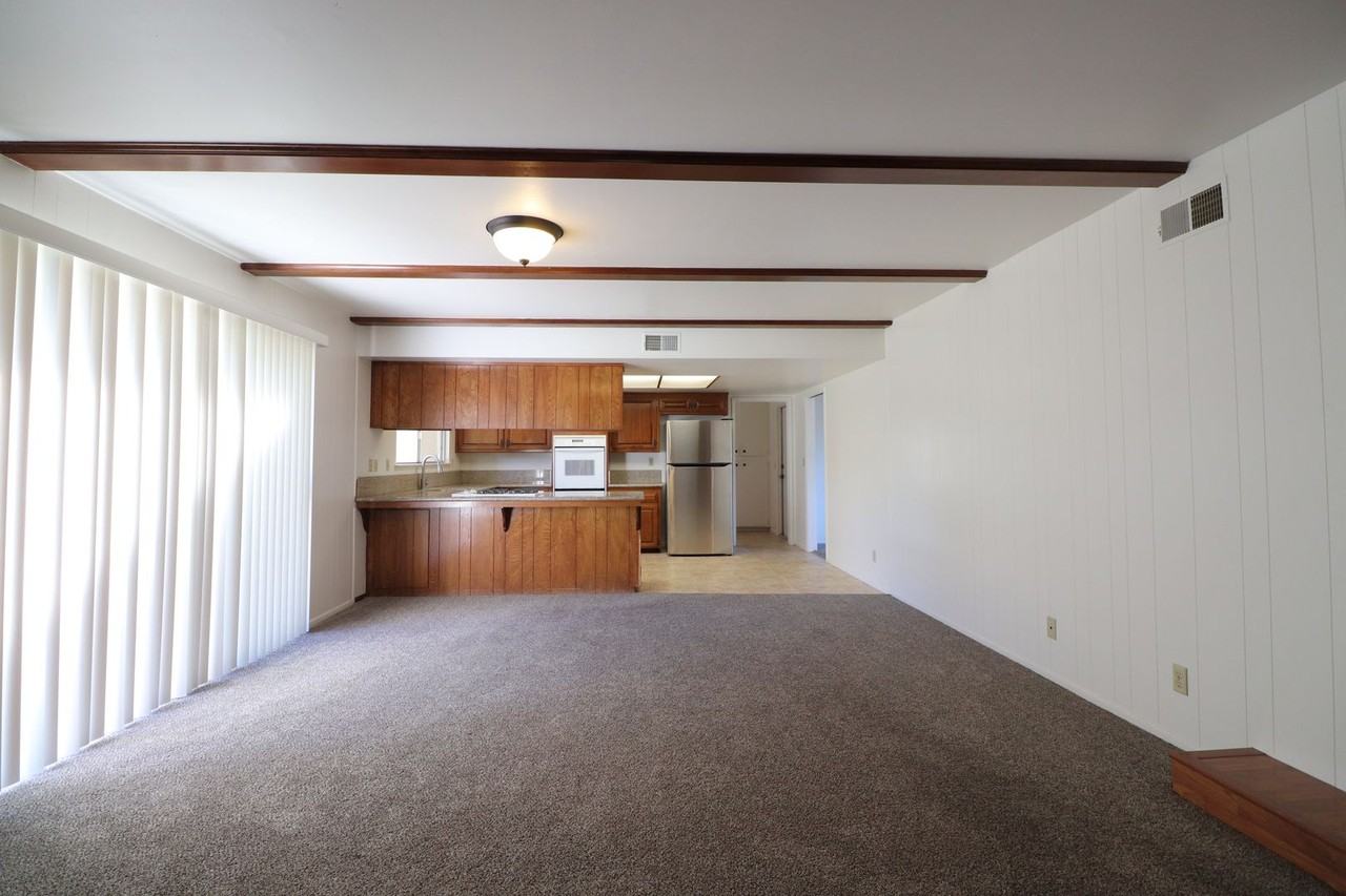 630 Newcastle Cir - Photo 4 of 14
