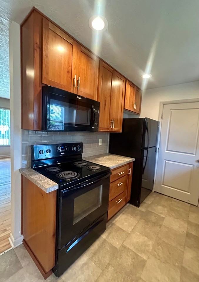 2640 4th St Ne - Photo 2 of 22