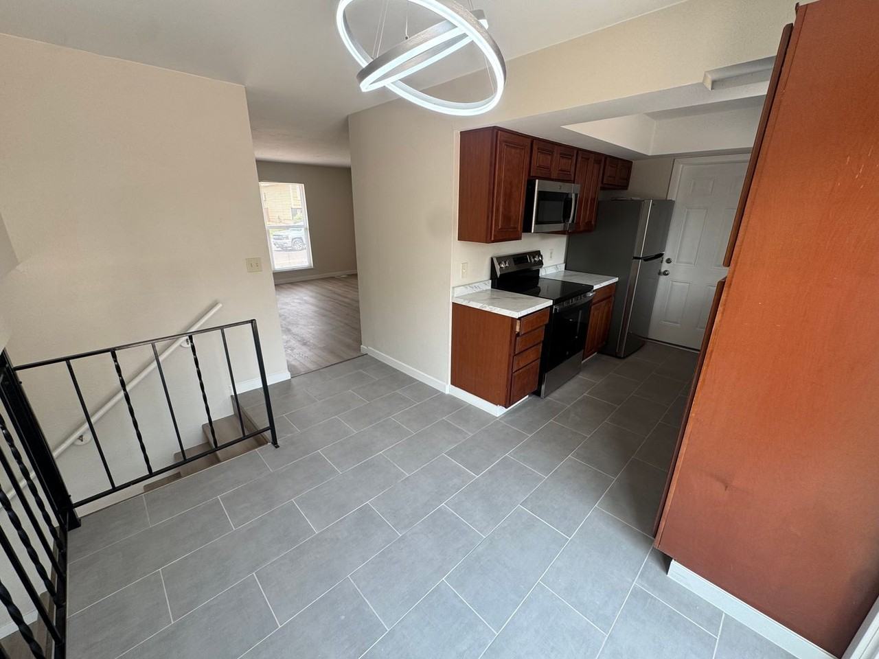 16004 E Adriatic Pl - Photo 7 of 29