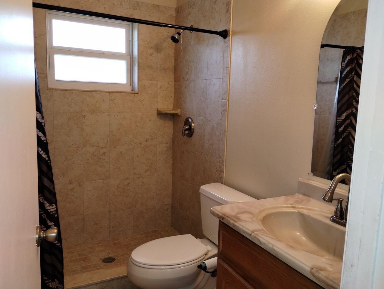 5136 Wellington Rd - Photo 5 of 12