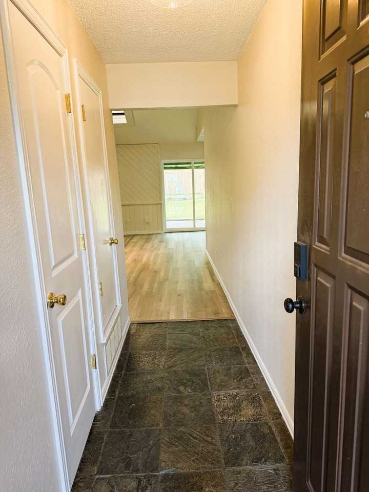 6406 Willow Springs Dr - Photo 2 of 21