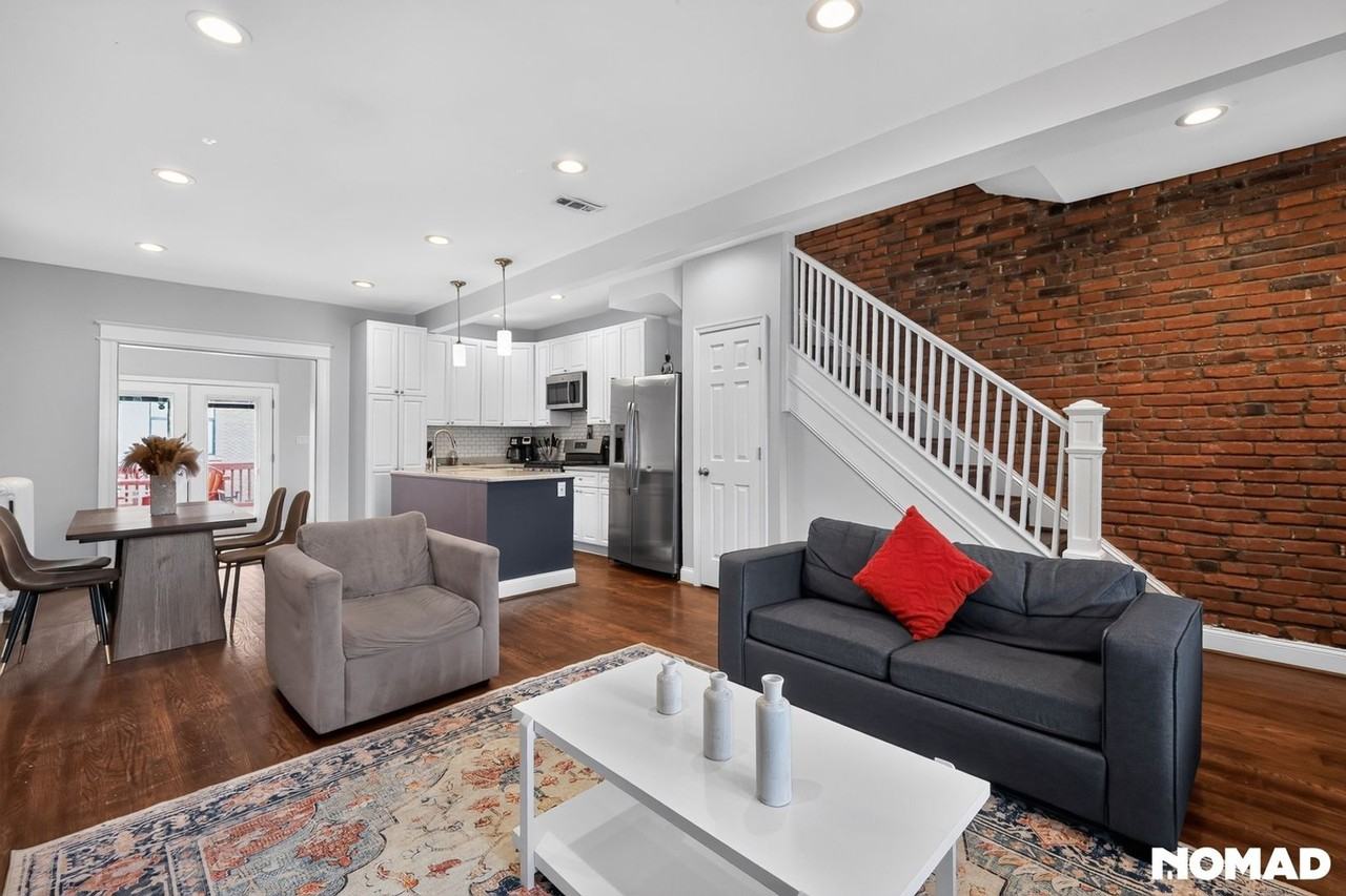 2630 10th St Ne - Photo 2 of 28