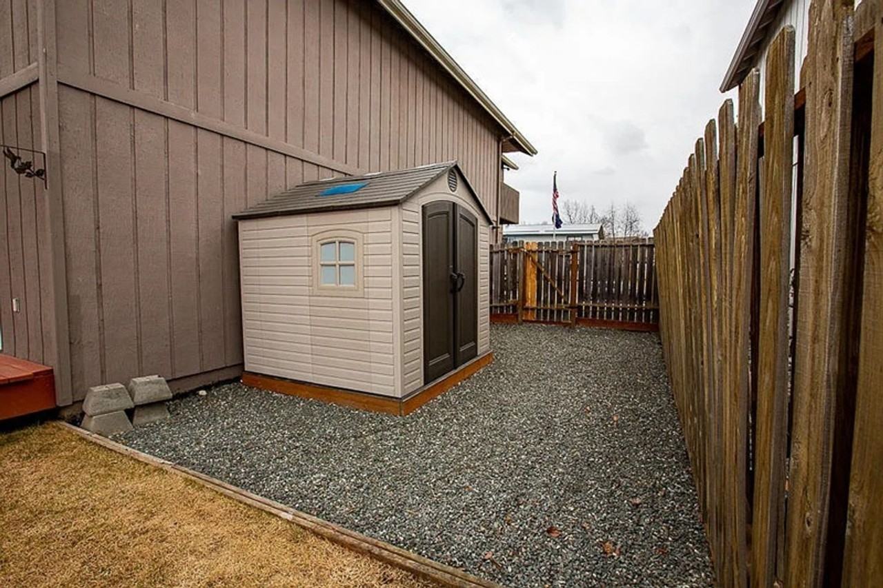 6390 Norm Dr - Photo 3 of 7