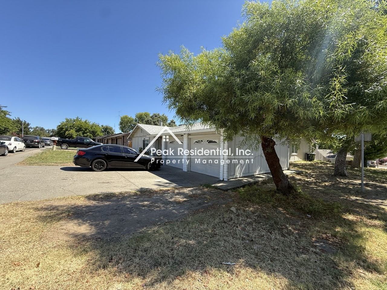 6328 Bonham Cir - Photo 2 of 4