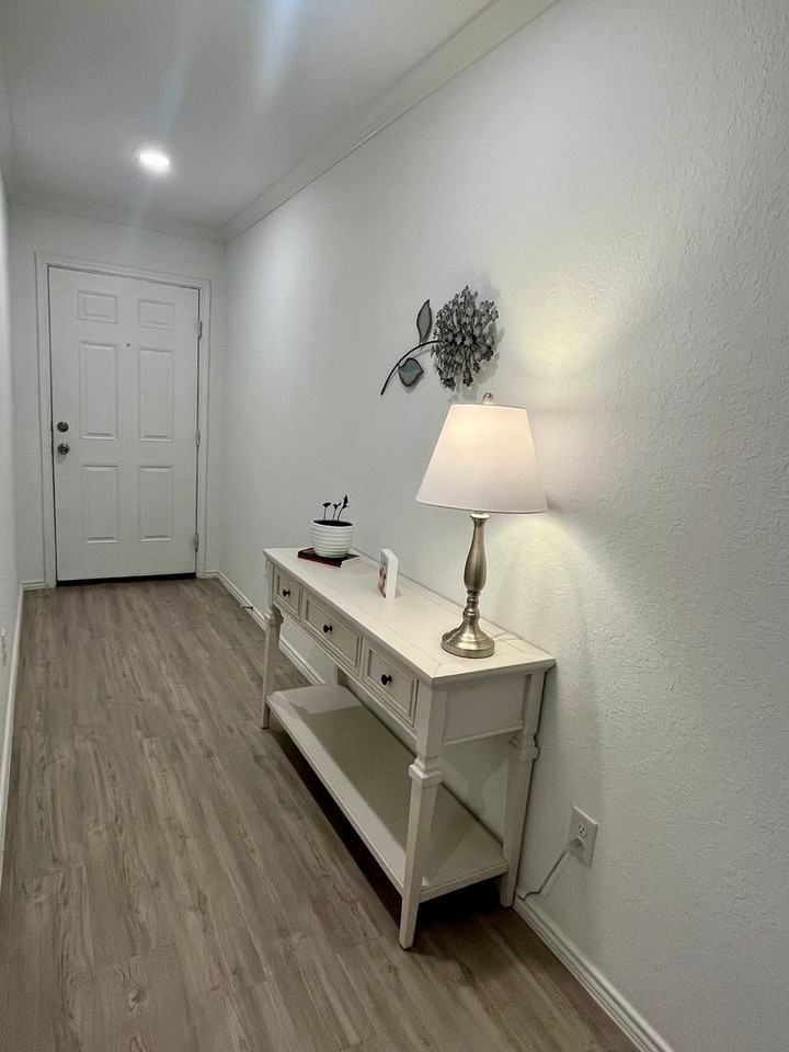 7715 Yeti Park - Photo 3 of 26