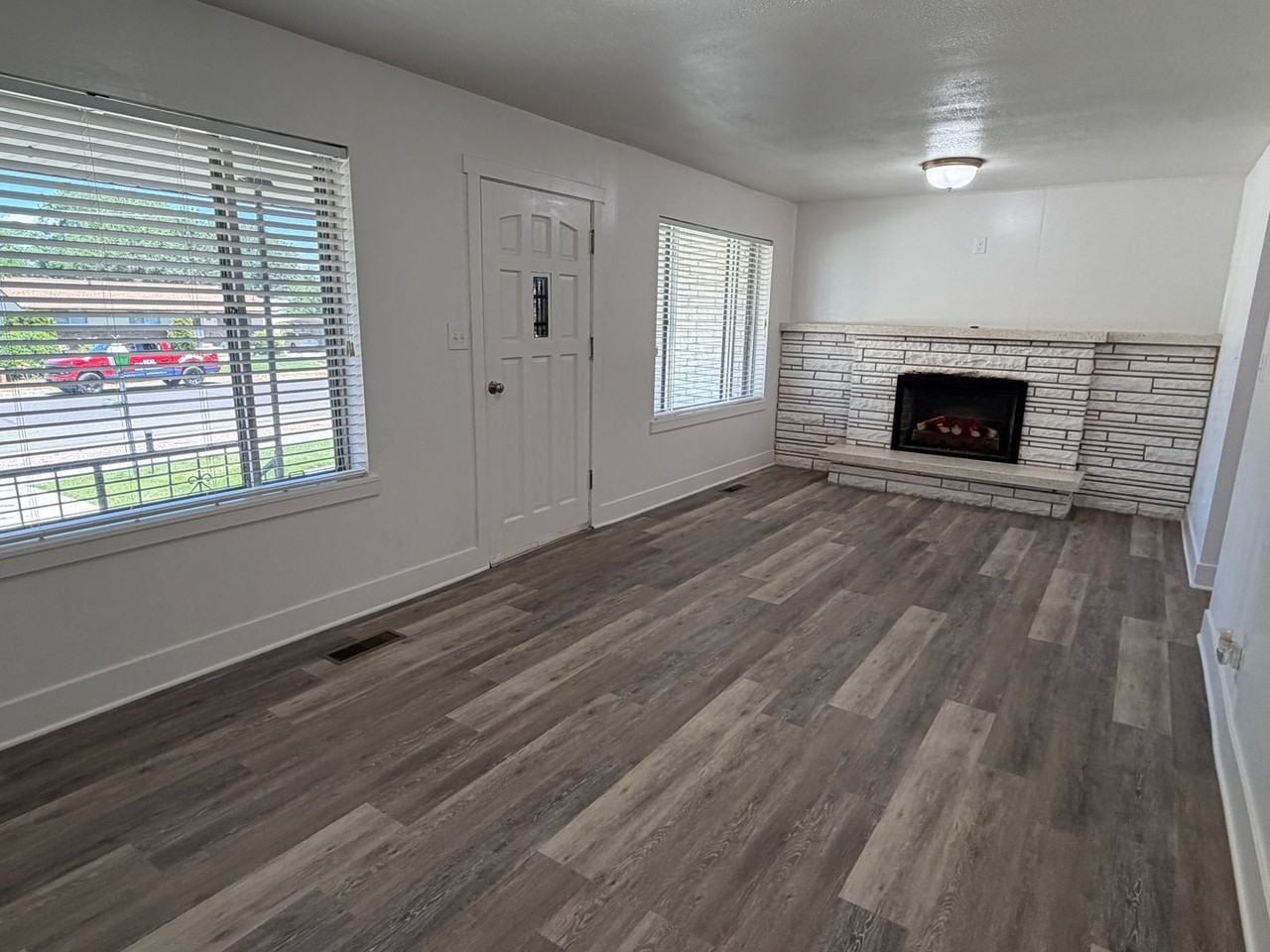245 W 100 N - Photo 6 of 22