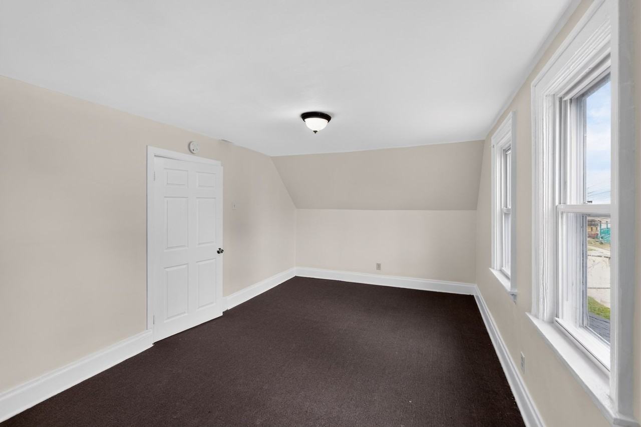 97 Kilhoffer St - Photo 7 of 23