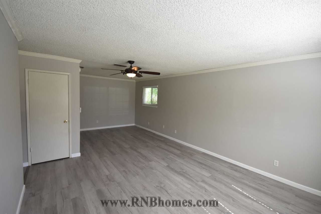 7335 Single Way - Photo 3 of 14