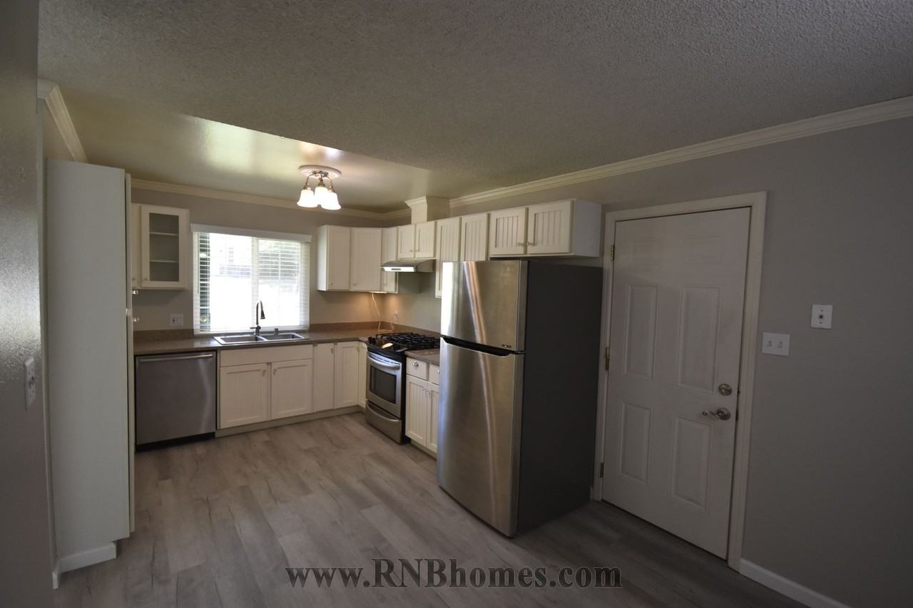 7335 Single Way - Photo 4 of 14